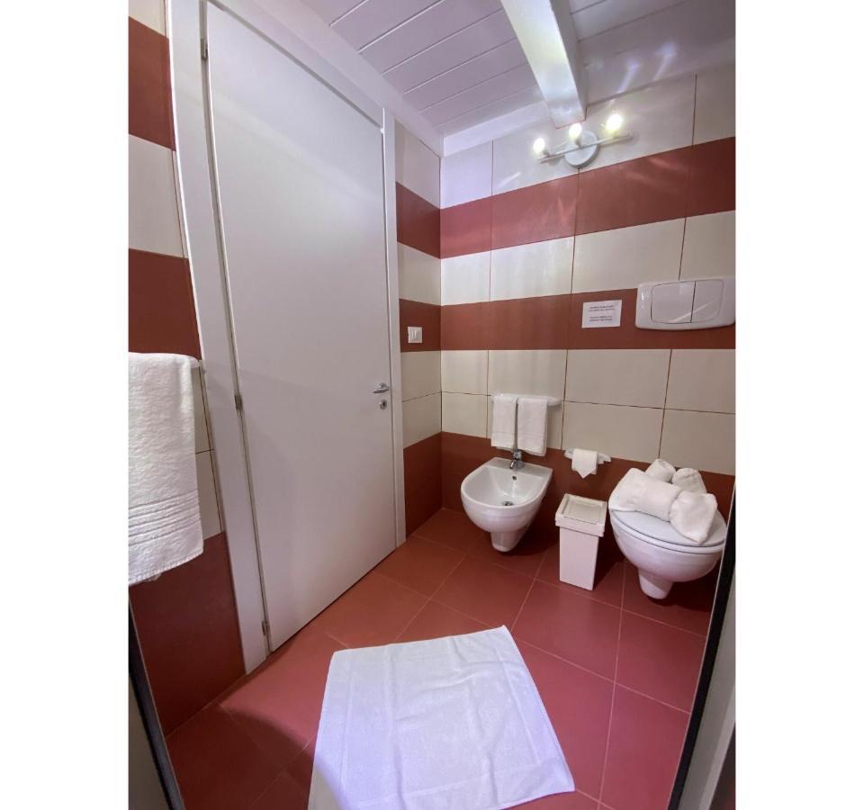 Bnb Archimede Catania Bagian luar foto