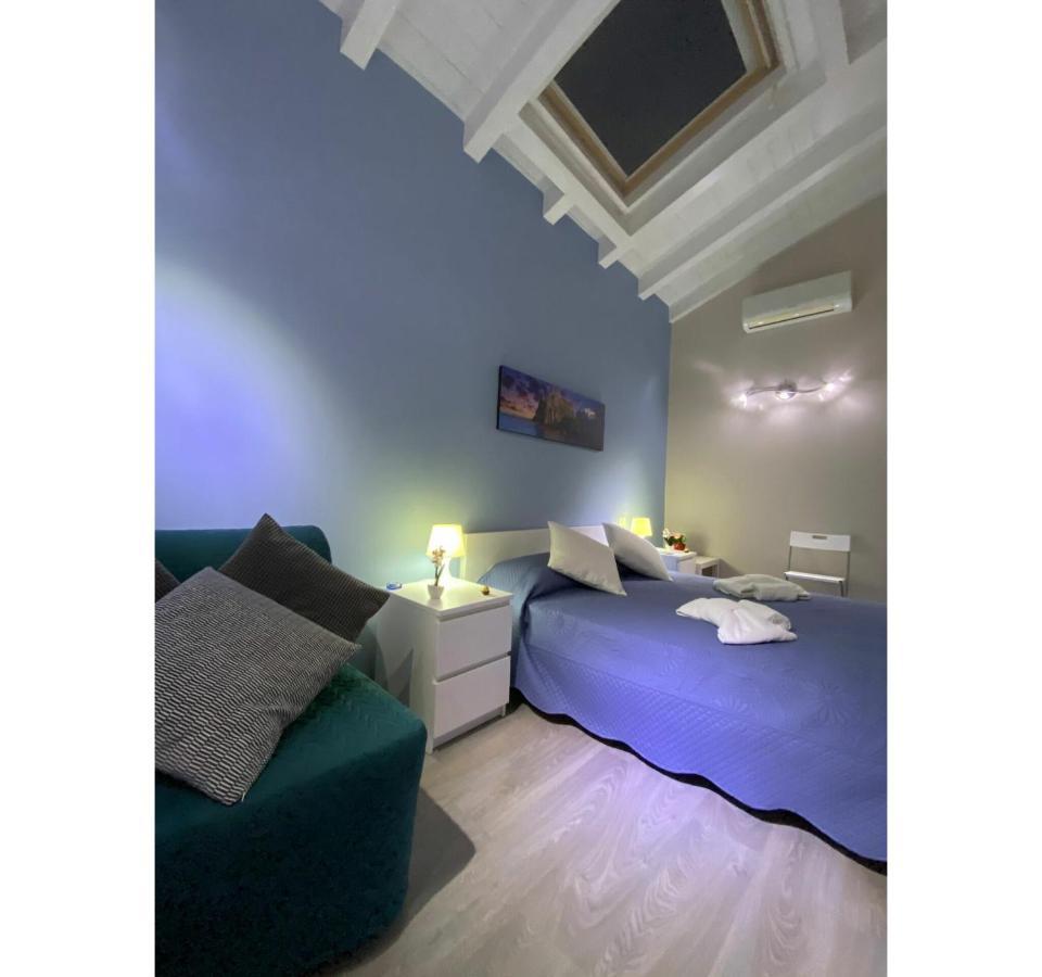 Bnb Archimede Catania Bagian luar foto
